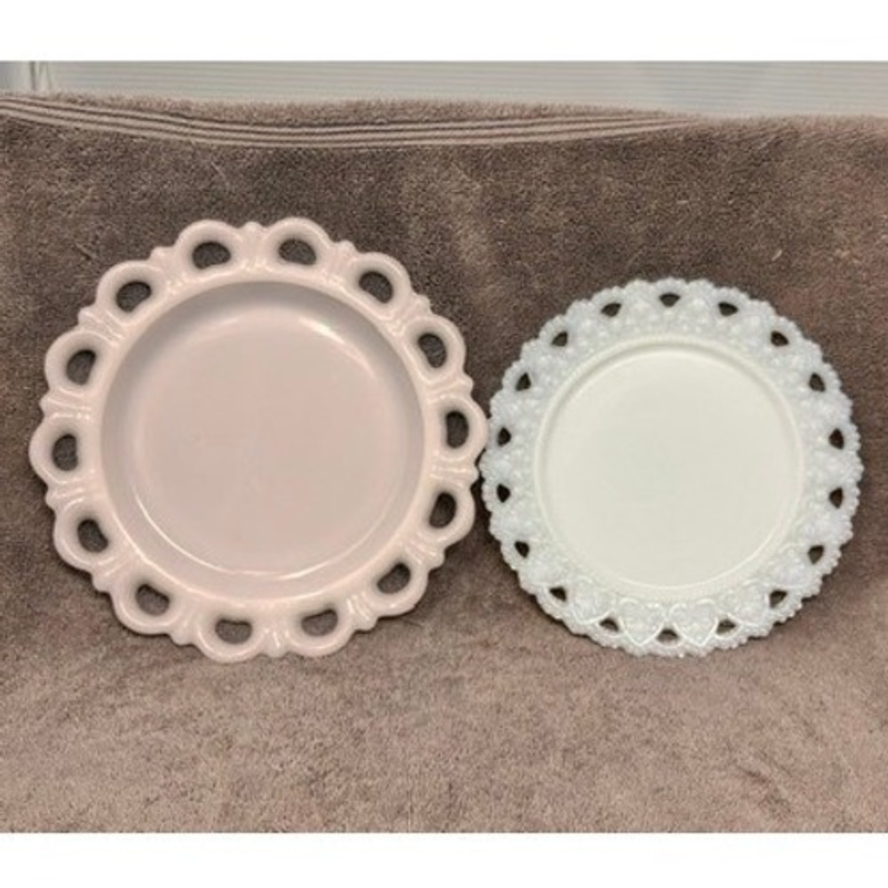 Vtg Milk Glass Plates Set of 2 White Open Lace Floral Scalloped Rim 7" 8" Wall - Picture 2 of 8